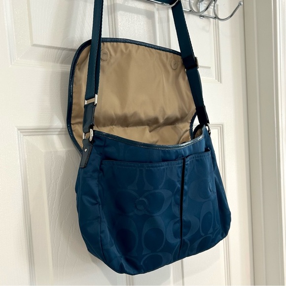 Coach Navy Crossbody Bag - Picture 4 of 16